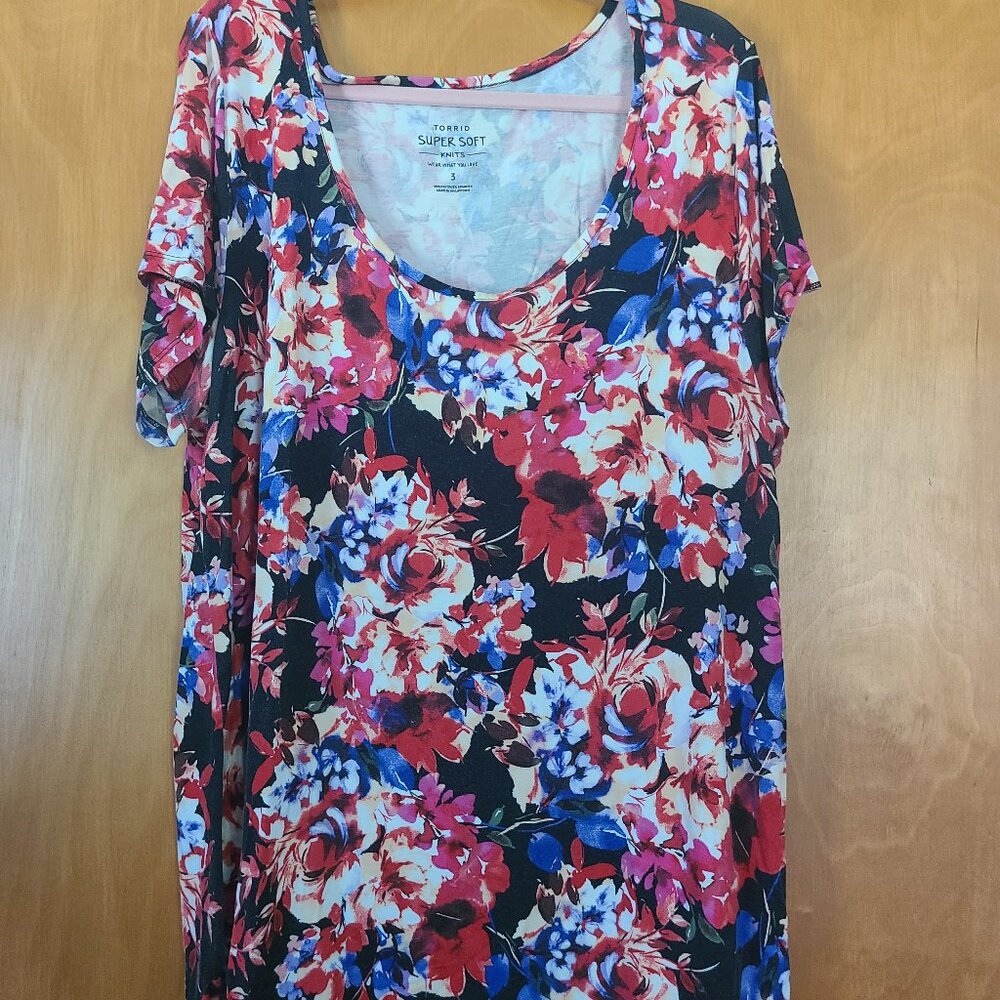Torrid top sz 3